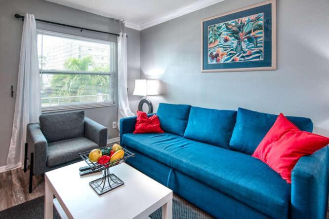 Sunset Beach Suites 圣徒皮特海滩 外观 照片