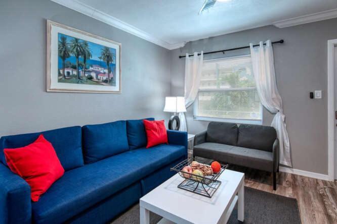 Sunset Beach Suites 圣徒皮特海滩 外观 照片