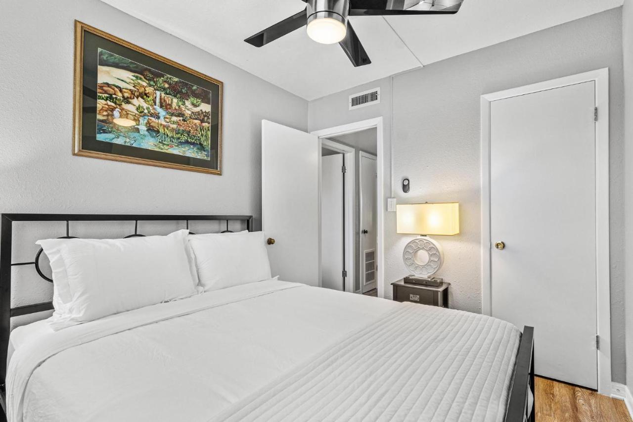 Sunset Beach Suites 圣徒皮特海滩 外观 照片